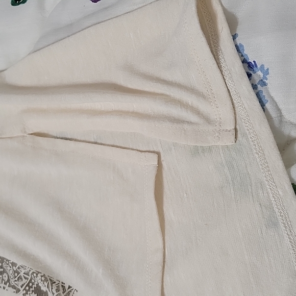 Maurices tank top size large - Picture 5 of 7